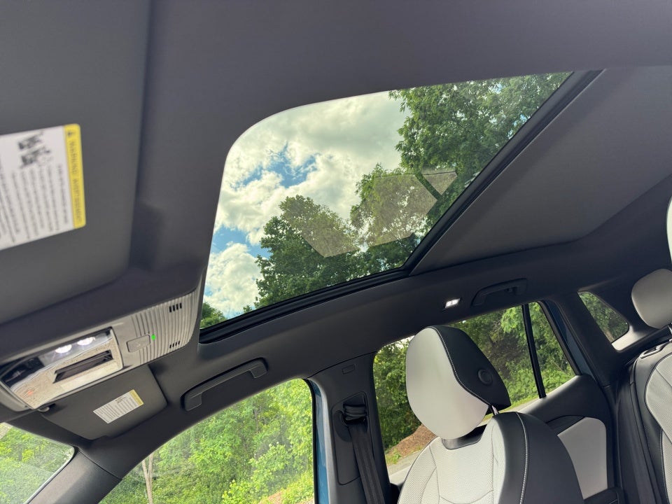2025 Volkswagen Tiguan SEL R-Line