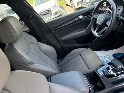 2022 Audi SQ5 Premium