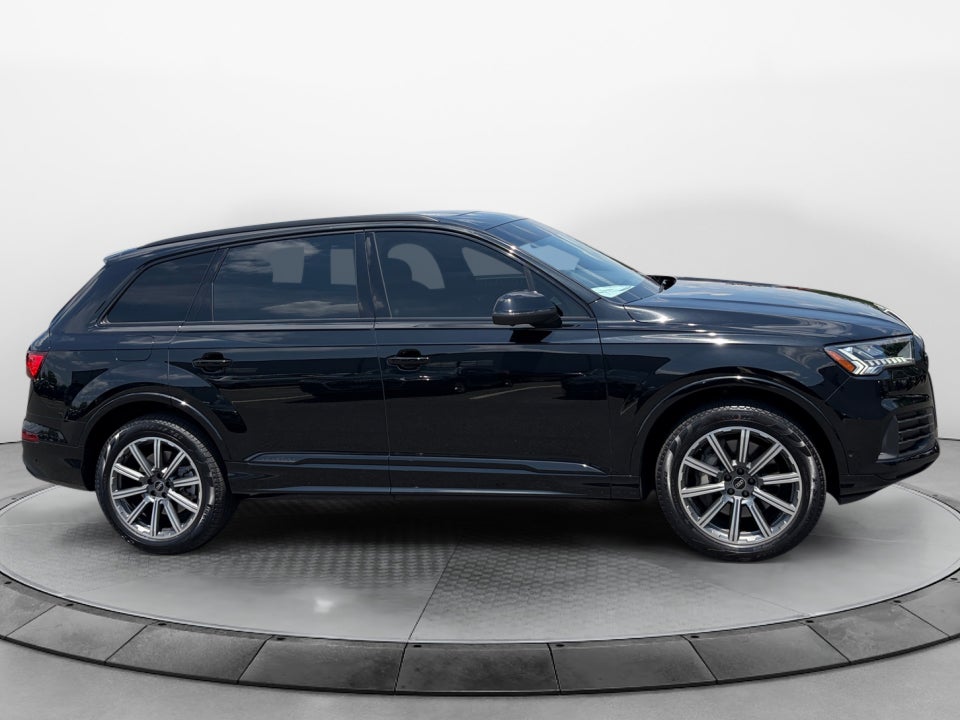 2023 Audi Q7 Premium Plus