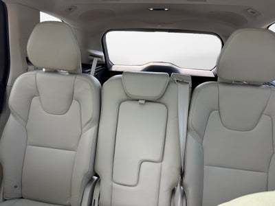 2017 Volvo XC90 Momentum