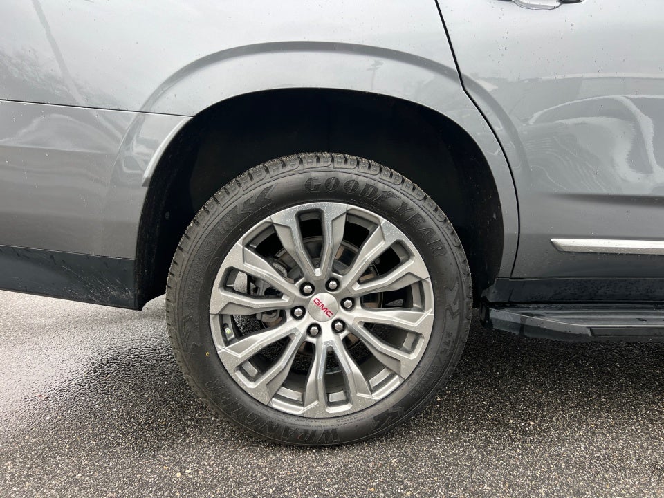 2022 GMC Yukon 4WD Denali