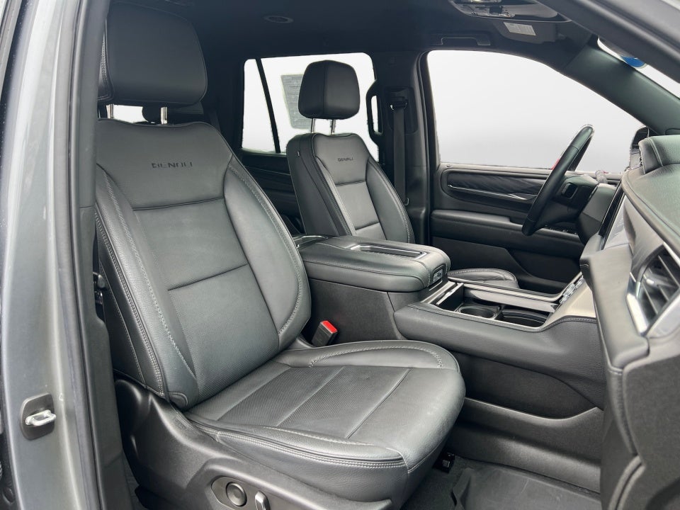 2022 GMC Yukon 4WD Denali