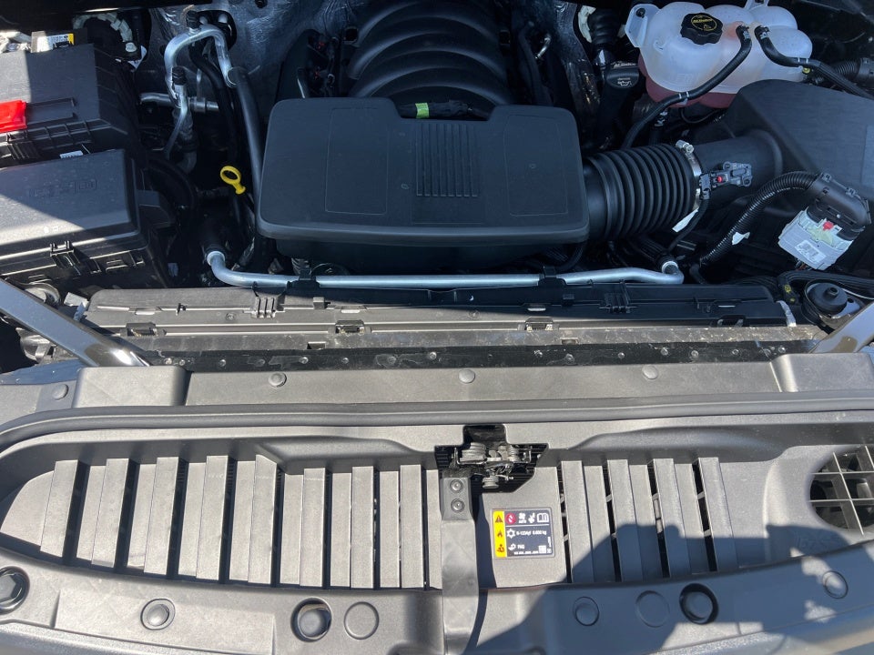 2026 Chevrolet Silverado 1500 4WD Crew Cab Short Bed Custom Trail Boss