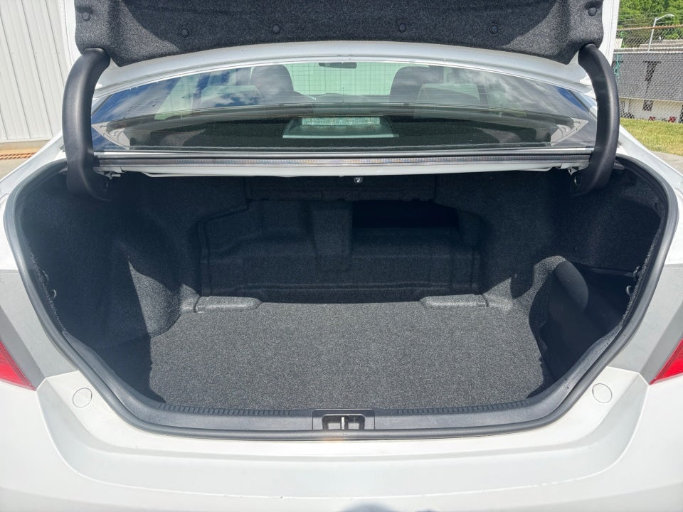 2017 Toyota Camry Hybrid LE