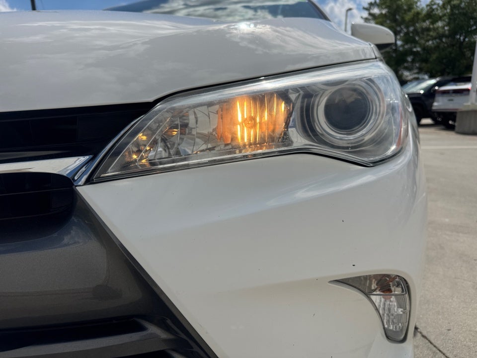 2017 Toyota Camry Hybrid LE