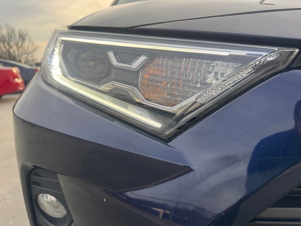 2021 Toyota RAV4 Hybrid XLE Premium