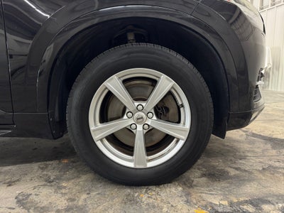 2017 Volvo XC90 T5 Momentum